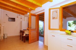 Interior - Getaway Beach House-One Bedroom Holiday Home with Terrace and Sea View (Vela Luka)