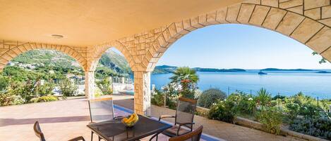 Restauration extérieure