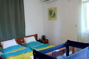 Travel cot, free WiFi - Apartments Vala - Studio Apartment A3 (Vinisce)