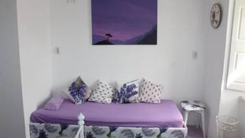 1 bedroom, iron/ironing board, free WiFi