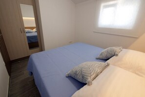 1 habitación, cuna de viaje y wifi gratis 