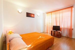 2 bedrooms, iron/ironing board, free WiFi - Apartments Sany- Two Bedroom Apartment with Balcony and Sea View (Cavtat)