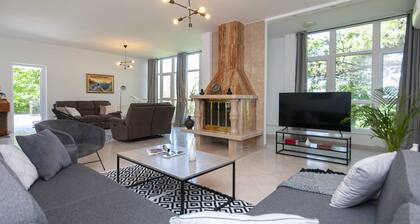 Villa Green Castle - Five bedroom villa with swimming pool