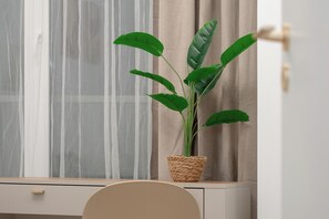 Apartment, 2 Schlafzimmer, Balkon | 2 Schlafzimmer, Schreibtisch, laptopgeeigneter Arbeitsplatz, Bettwäsche