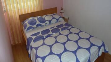 3 bedrooms, travel crib, free WiFi