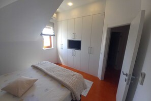 3 Schlafzimmer, Bügeleisen/Bügelbrett, WLAN
