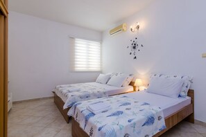 2 Schlafzimmer, Bügeleisen/Bügelbrett, Reisekinderbett, kostenloses WLAN