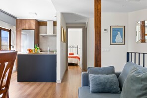 TV, ping pong - Country House 'Apartamento Victoria' with Shared Terrace, Private Garden and Wi-Fi (MUROS DE NALON)