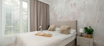 Apartment With Parking for 6 by Renters