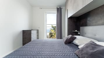 1 bedroom, iron/ironing board, WiFi (free)