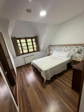 Basic Double Room | 1 bilik tidur, Wi-fi percuma