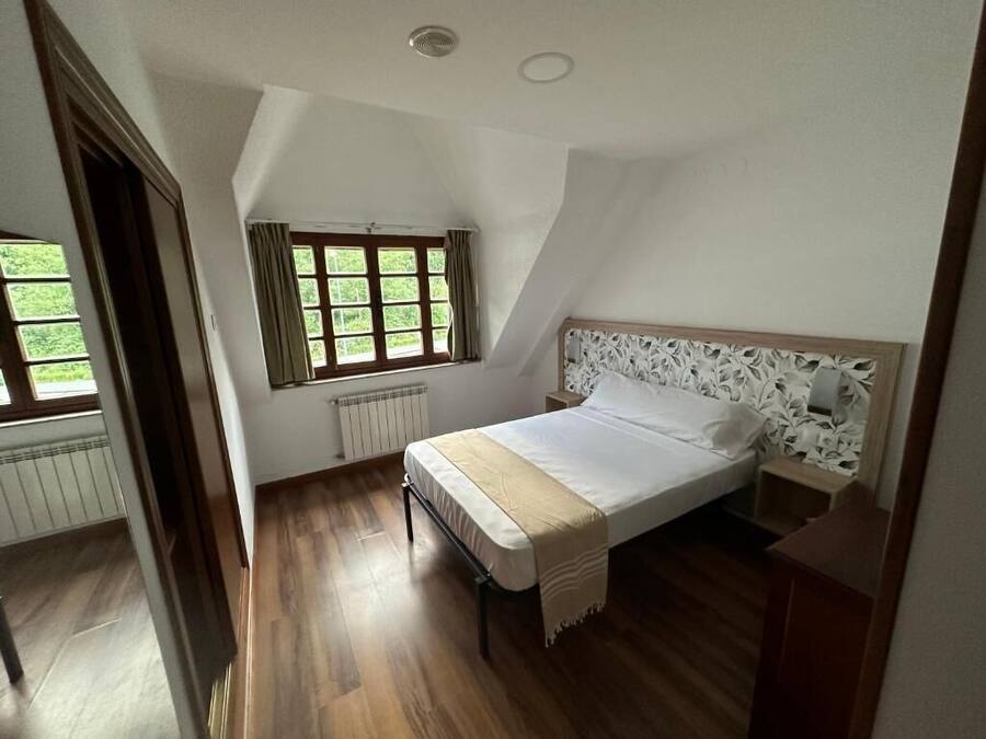 Quarto casal básico | Wi-Fi de cortesia