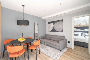 Dining - Apartments Villa Royale - Luxury One Bedroom Apartment with Terrace (Cavtat)