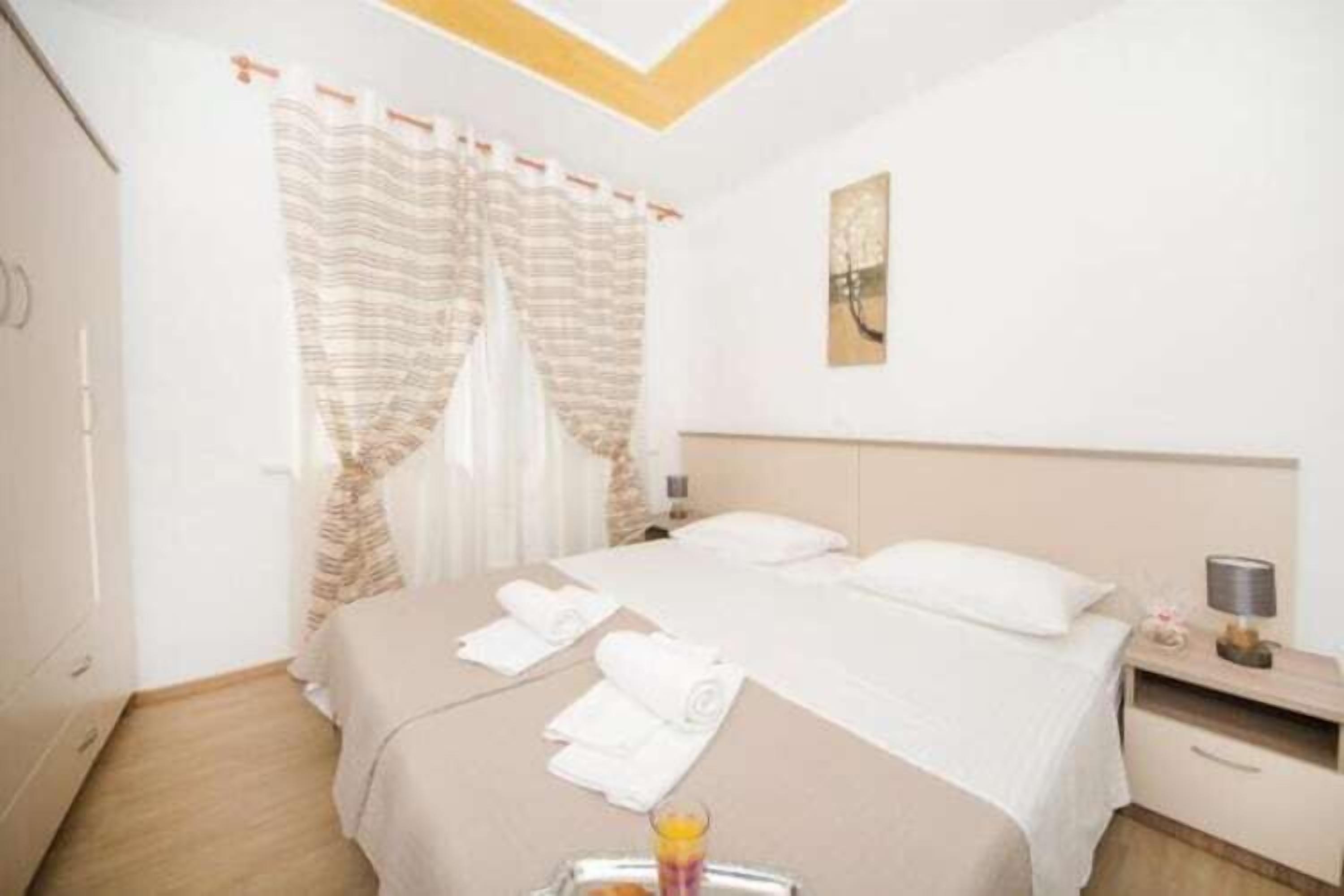 Strykejern/-brett, reiseseng for barn og wi-fi (inkludert)