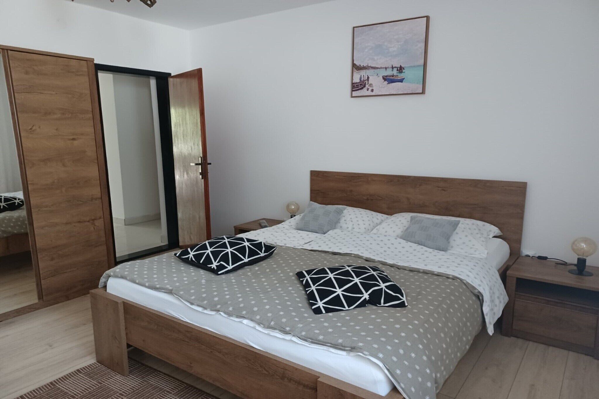 2 quartos, ferros/tábuas de passar roupa, Wi-Fi de cortesia
