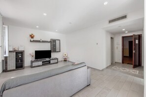 TV - Apartment 'Cà Teodoi' with Sea View, Wi-Fi and Air Conditioning (Genova)