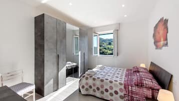 2 habitaciones, tabla de planchar con plancha y wifi gratis