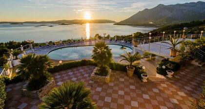 Hotel Pansion Villa Antonio - Two Bedroom Suite with Balcony and Sea View 26seaview