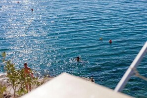 Divers