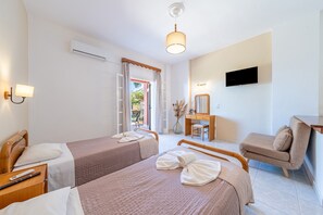 1 habitación, tabla de planchar con plancha, wifi gratis y ropa de cama 