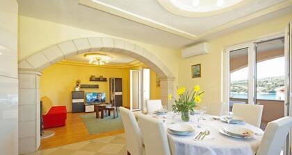 Apartments Villa Rose - Two-Bedroom Apartment with Sea View Terrace