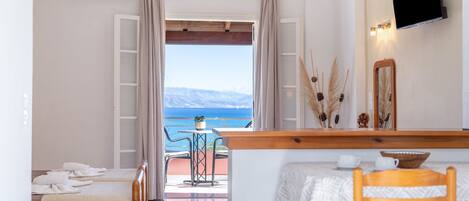 1 chambre, fer et planche à repasser, Wi-Fi gratuit, draps fournis