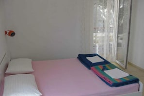 2 bedrooms, free WiFi