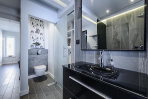 Een douche, een haardroger