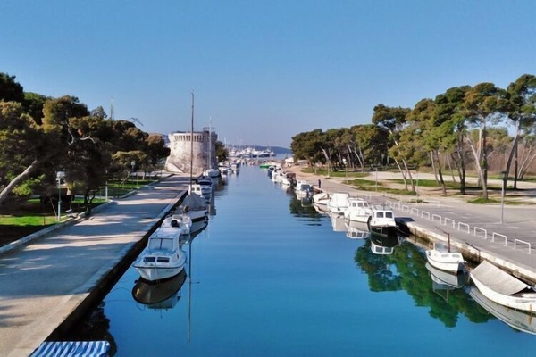 Marina/club náutico