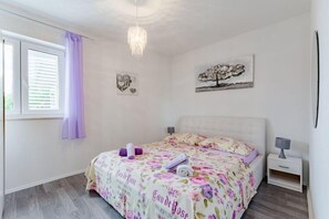 1 bedroom, iron/ironing board, free WiFi - Apartment Anamaris (ST) - One Bedroom Apartment with Terrace and Sea View (Solin)