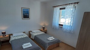 2 Schlafzimmer, Bügeleisen/Bügelbrett, kostenloses WLAN