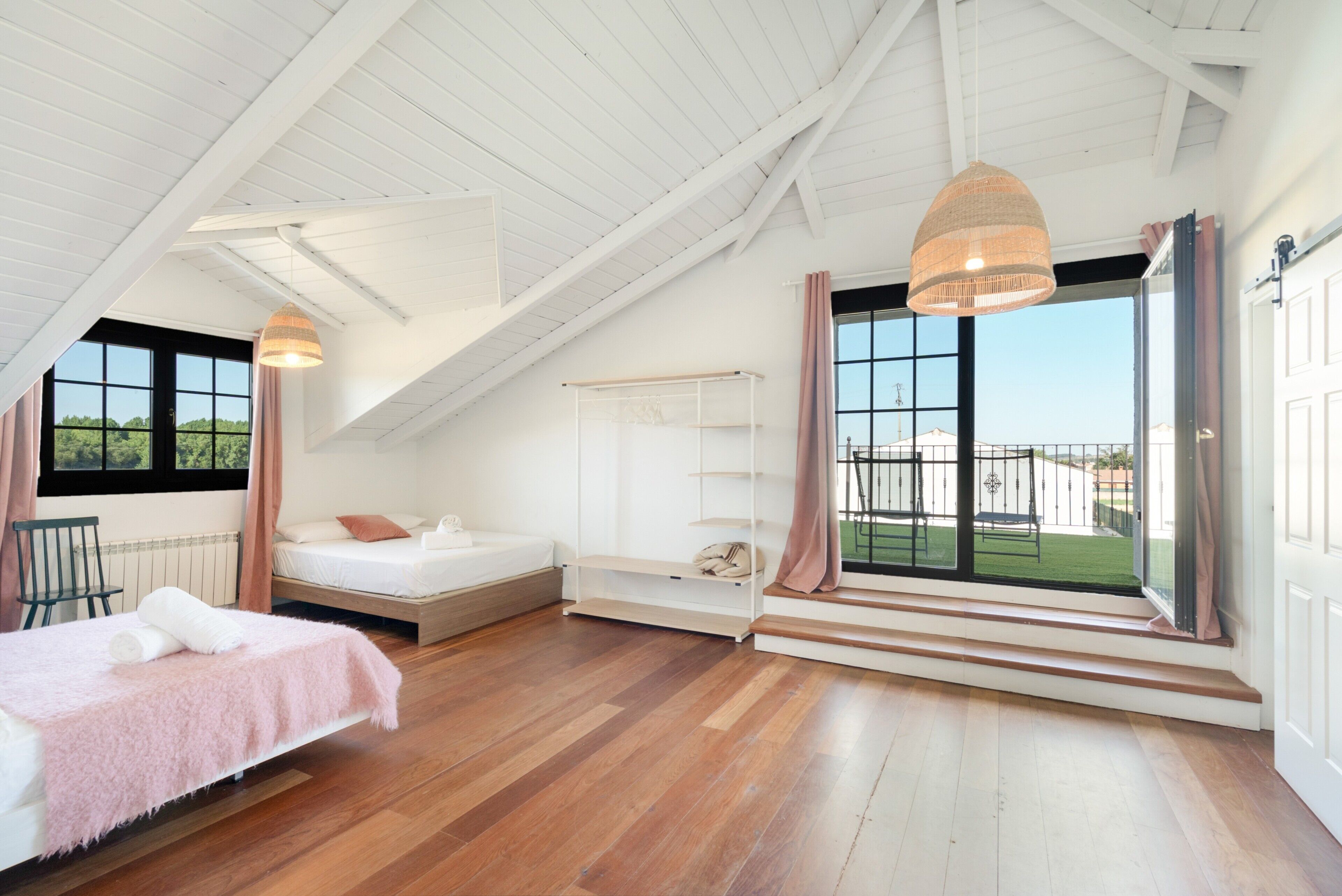 7 habitaciones y ropa de cama 