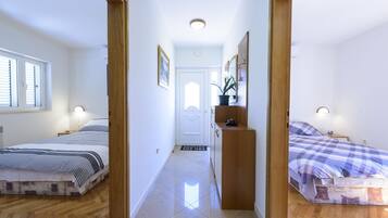 2 bedrooms, iron/ironing board, travel crib, WiFi (free)