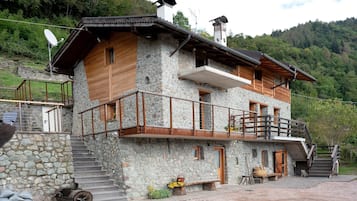 Esterni