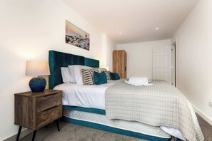 Unclassified image, 5 of 15, button