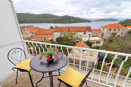 Apartments Nodilo - Standard One Bedroom Apartment with Balcony and Sea View (Apt 2)