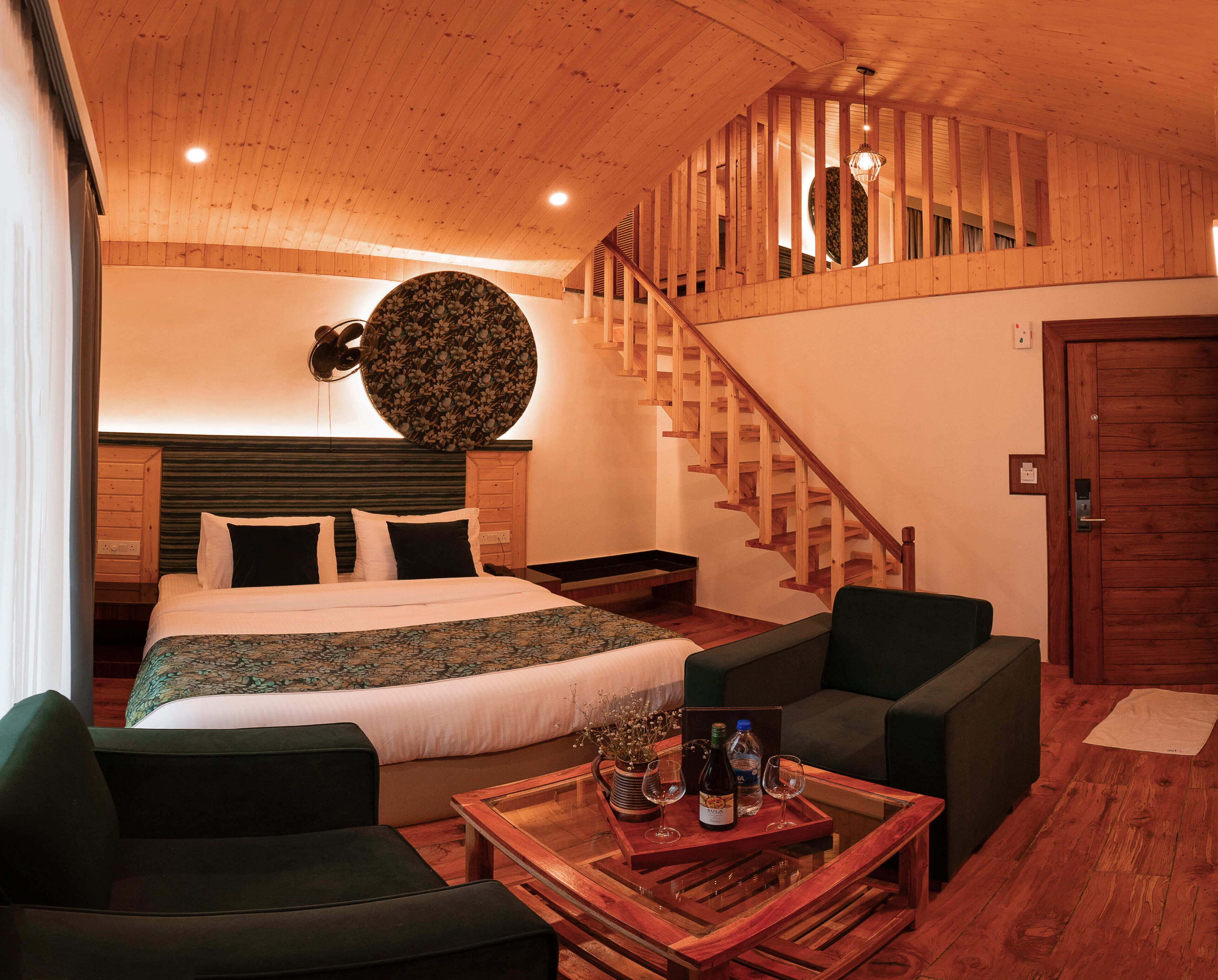 Habitación de lujo, balcón | Insonorización y wifi gratis 