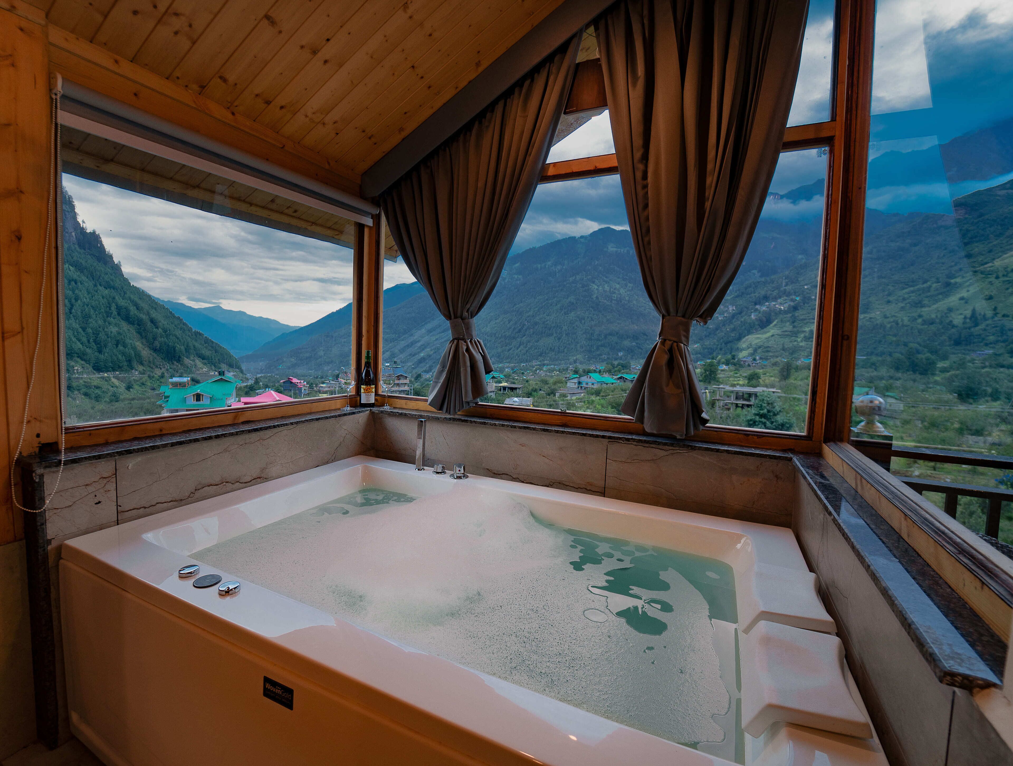 Private spa tub