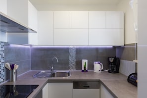 Micro-ondas, fogão, cooktop, lava-louças