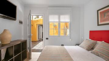 1 dormitorio, tabla de planchar con plancha, wifi gratis y ropa de cama