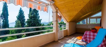 Apartments Donita - Comfort Two Bedroom Apartment with Balcony and Sea View