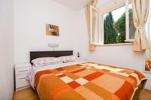1 camera, Wi-Fi gratuito