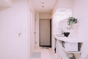 Comfort Apartment | 1 bedroom, desk, iron/ironing board, free WiFi - Minimalist Loft 1001 (Osaka)