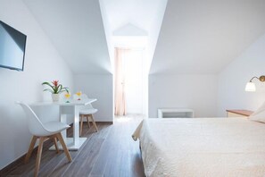 1 bedroom, iron/ironing board, free WiFi - Apartments Horizon - Double Room with  Balcony and Sea  View (Dubrovnik)