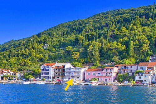 Apartments Tiho & Jelena- One Bedroom Apartment with Balcony and Sea View (Maestral)