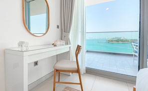 Deluxe-lejlighed - balkon - havudsigt | 2 soveværelser, skrivebord, strygejern/strygebræt, gratis Wi-Fi