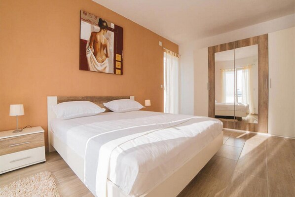1 bedroom, iron/ironing board, travel crib, free WiFi