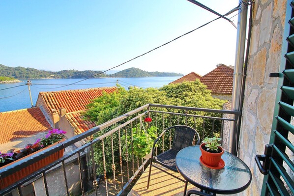 Property grounds - Apartment Mambo , Mljet - Duplex Apartment with Terrace and Sea View (Sobra)