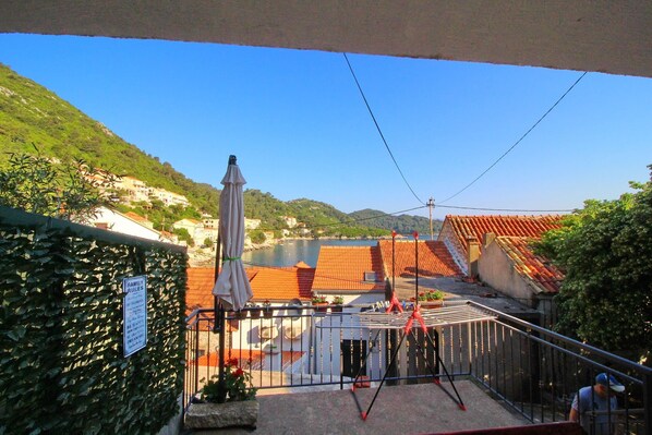 Property grounds - Apartment Mambo , Mljet - Duplex Apartment with Terrace and Sea View (Sobra)