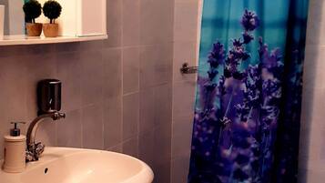 Een douche, een haardroger